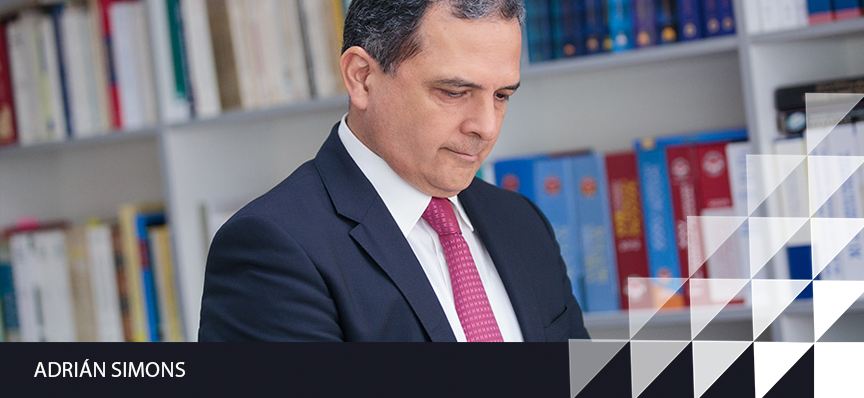 Adrián Simons